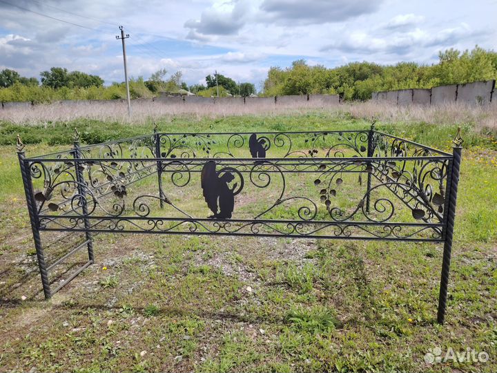 Оградки на кладбище. Заборы кованые