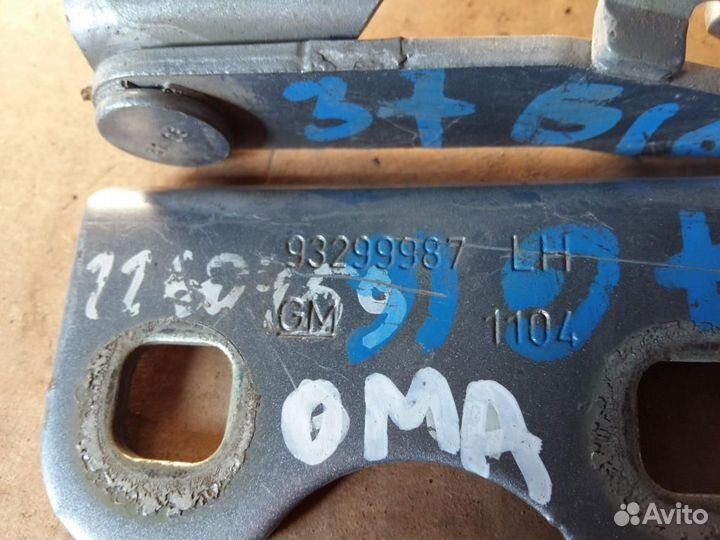 Петля капота левая Opel Meriva A 2003-2010