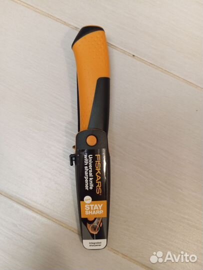 Нож фискарс