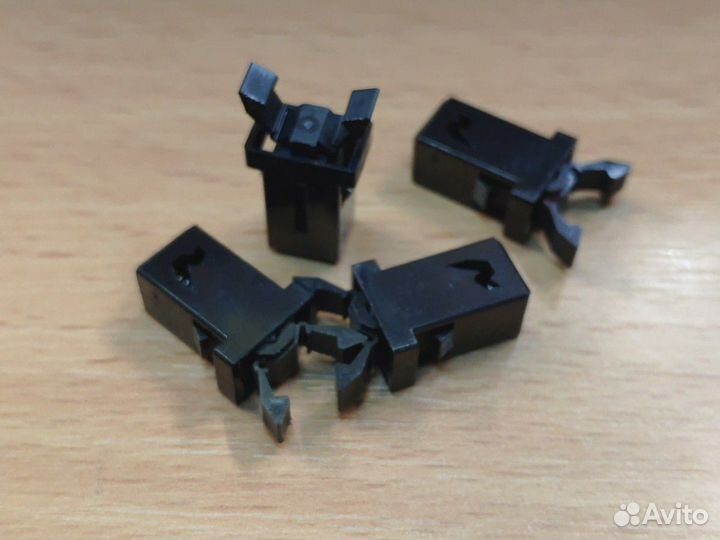 Защёлка фиксатор