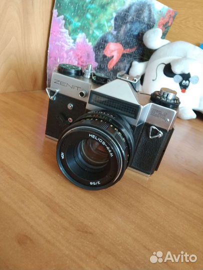 Пленочный фотоаппарат зенит