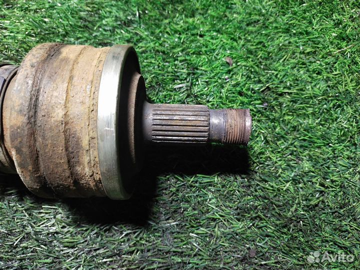 Привод задний левый Mercedes-Benz W203
