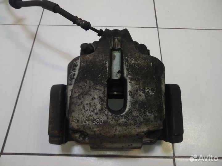 Суппорт передний левый BMW 5-series F10