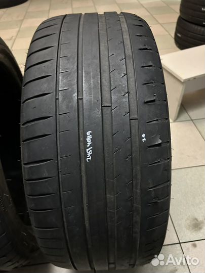 Michelin Pilot Sport 4 245/40 R19