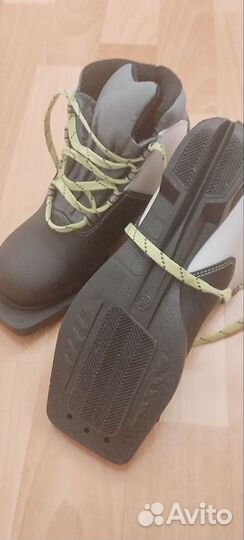 Лыжные ботинки 35 размер