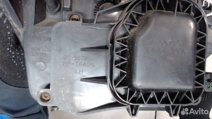 Фара (передняя) Ford Focus 1, 1999