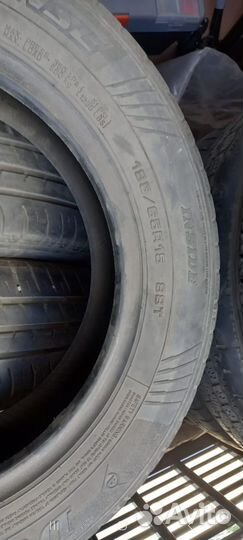 Dunlop SP StreetResponse 185/65 R15 88T