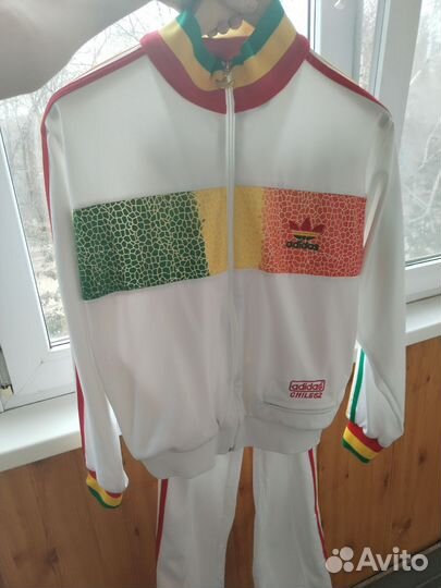 Спортивный костюм adidas