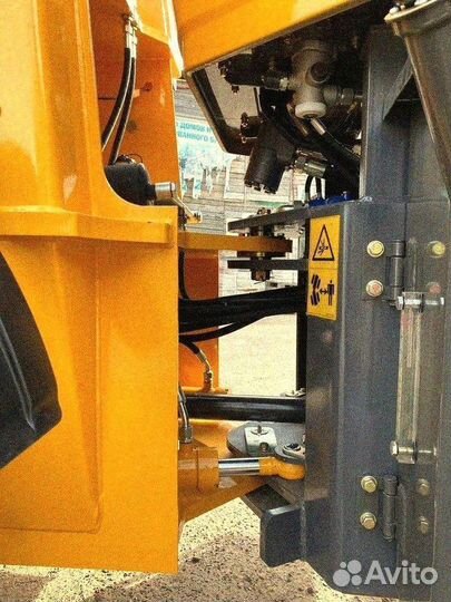 Фронтальный погрузчик Builder ZL20, 2023