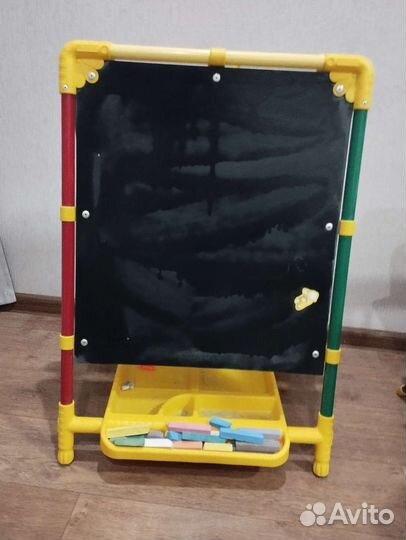 Доска для рисования маркером и мелом