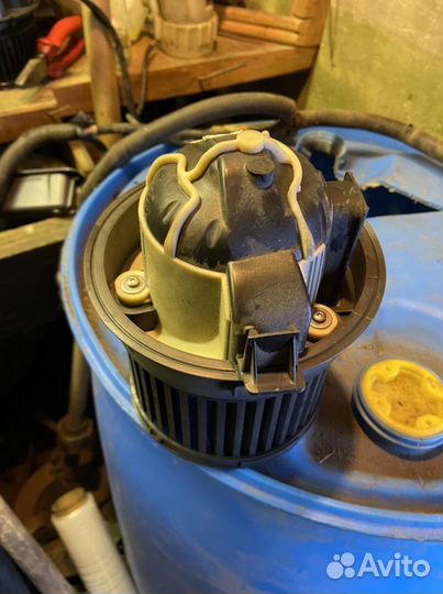 Мотор печки Peugeot 308