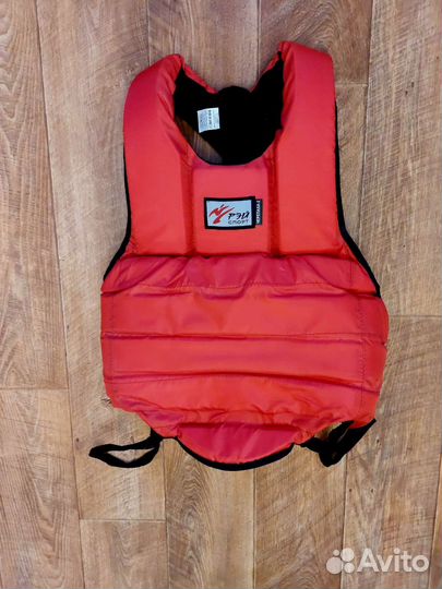 Жилет и защита детская для единоборств