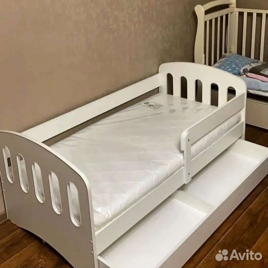 Детская кровать Малыш