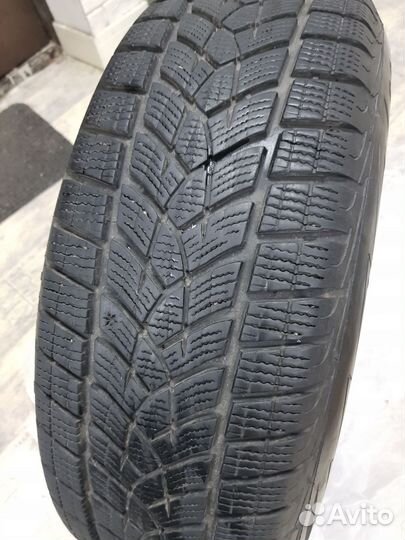 Goodyear UltraGrip Ice 215/65 R17 99