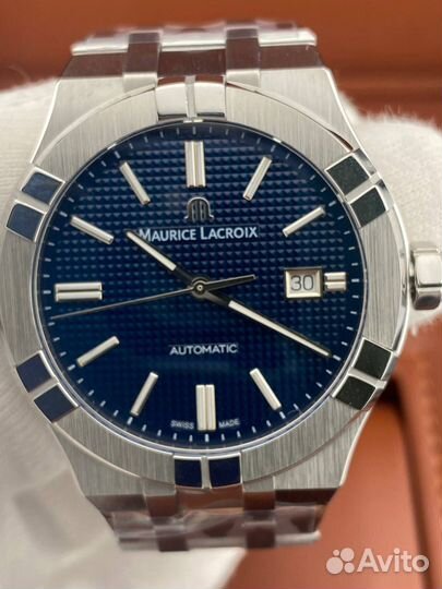 Часы Maurice Lacroix Aikon 42mm