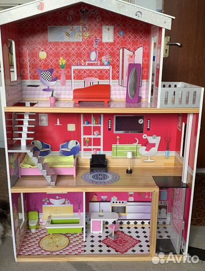 Кукольный домик большой с мебелью