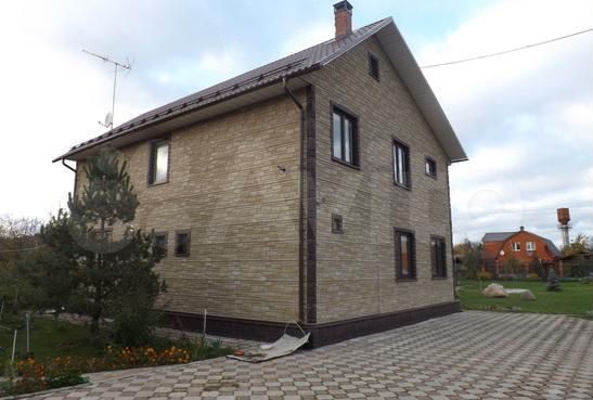 Дом 260 м² на участке 15 сот.