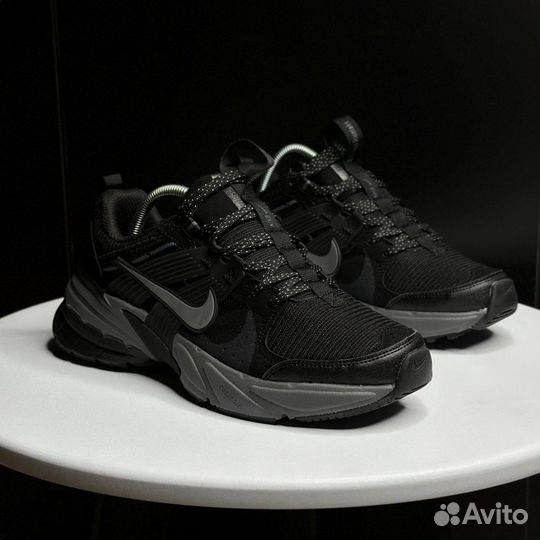 Кроссовки Nike V2K Run Runtekk dark