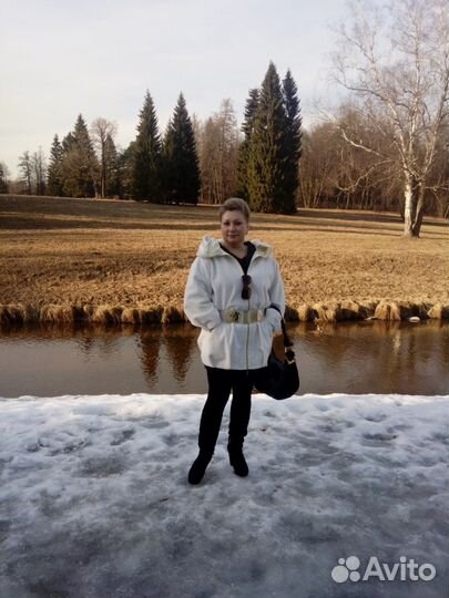 Администратор, менеджер кафе или столовой