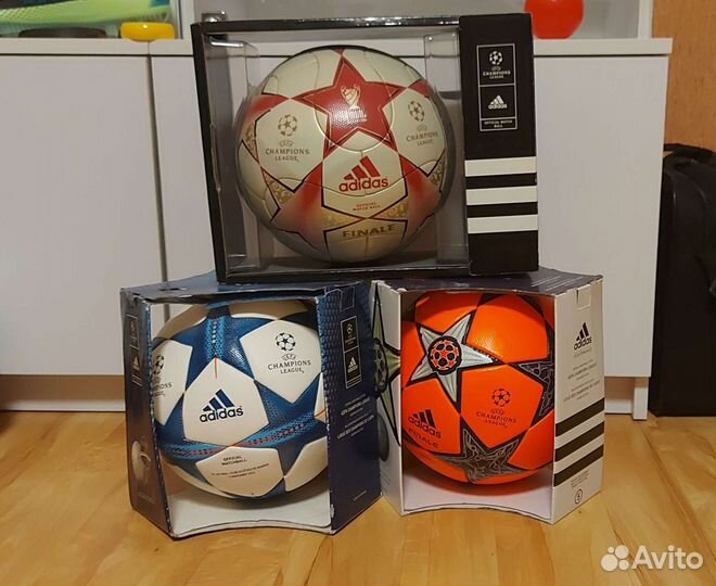 Профессиональные футбольные мячи