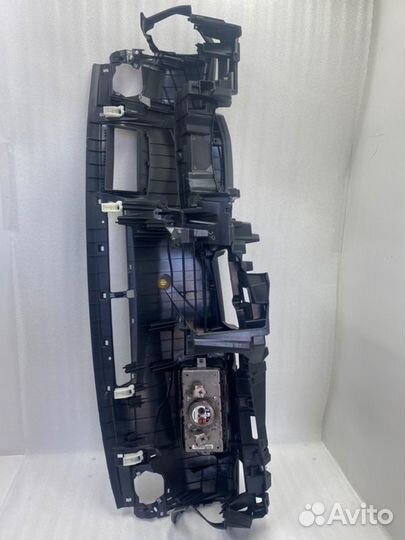 Торпедо с подушкой переднее Toyota Camry V70/V75