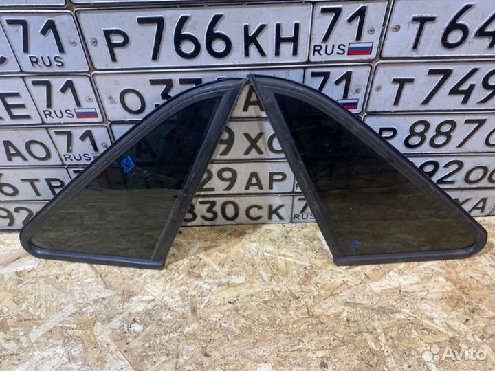 Задние глухие стекла Volkswagen Passat B3 1.8