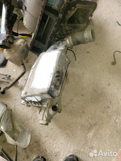 Корпус воздушного фильтра на опель вектра