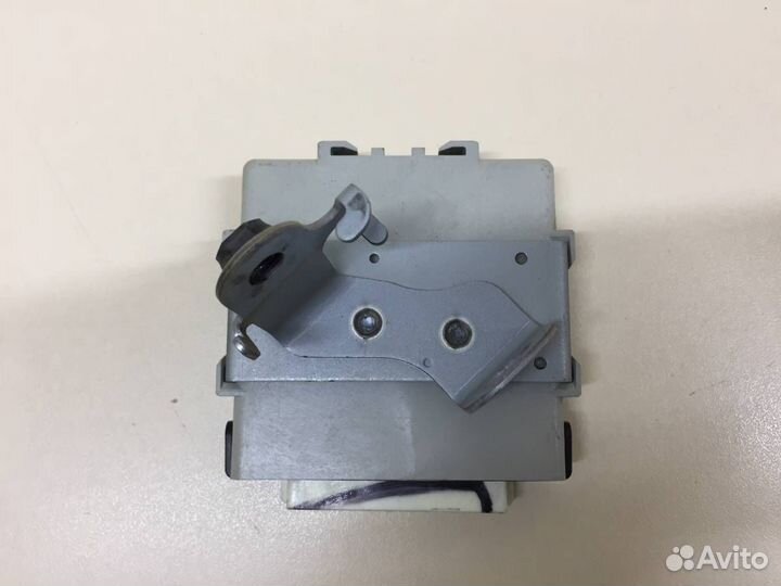 Блок управления светом Toyota Camry V50 2011-2017