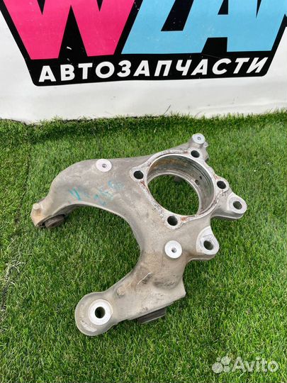 Кулак задний левый Ford Explorer 6 2020