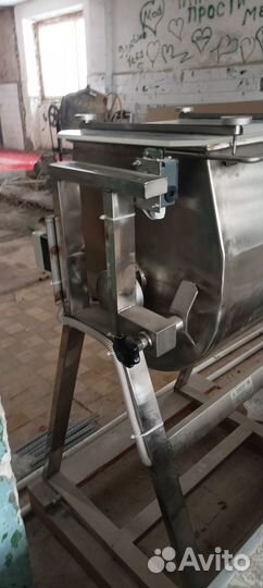 Маслобойка, тележка для творога, насос пищевой