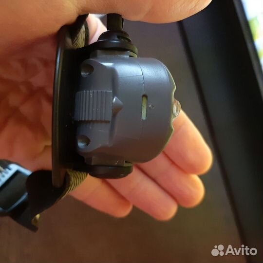 Налобный фонарь “Petzl“