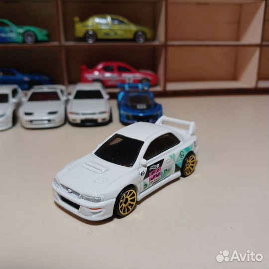 Hot wheels premium Subaru 22b доставка
