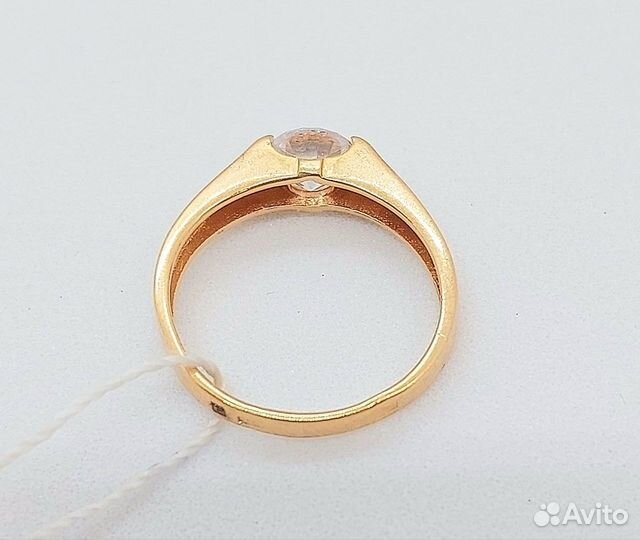 Золотое кольцо с камнем 15,5р