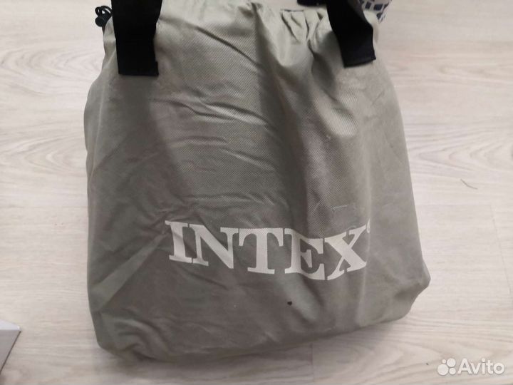Надувной матрас intex