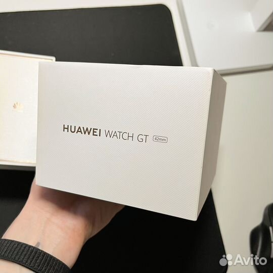 Смарт часы huawei watch gt 42 mm