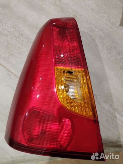 Фонарь задний Рено Логан 2008