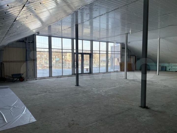 Сдам торговое помещение, 450 м²