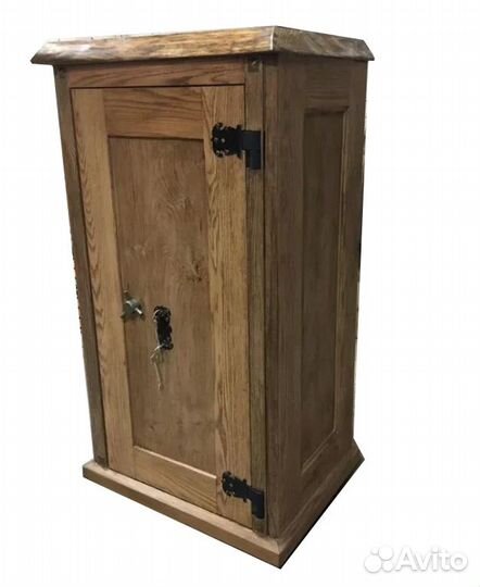 Сейф в дереве для ценностей 