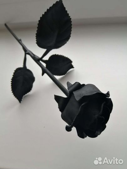 Кованая роза