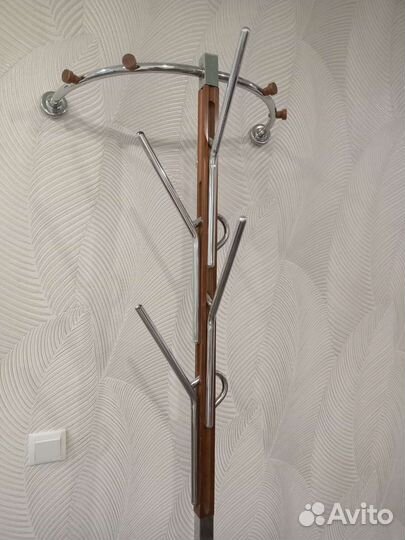 Вешалка напольная настенная