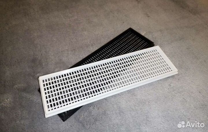 Универсальная заглушка для материнской платы