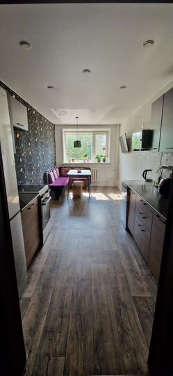 4-к. квартира, 90,7 м², 1/2 эт.