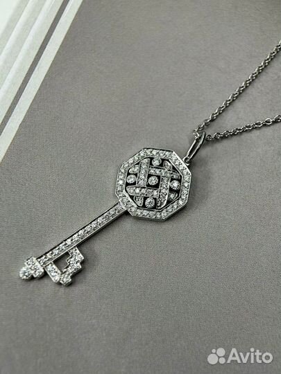 Подвеска Tiffany & Co. Key Diamond Platinum Pendan