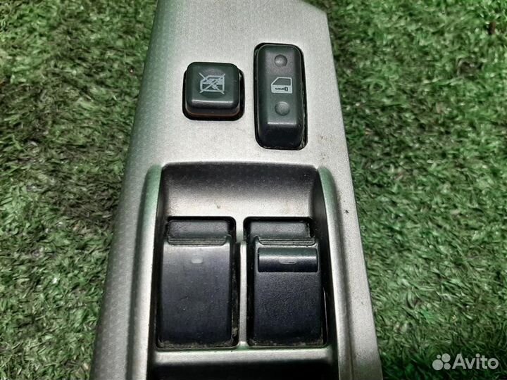 Блок управления стеклоподъемниками Toyota Corolla