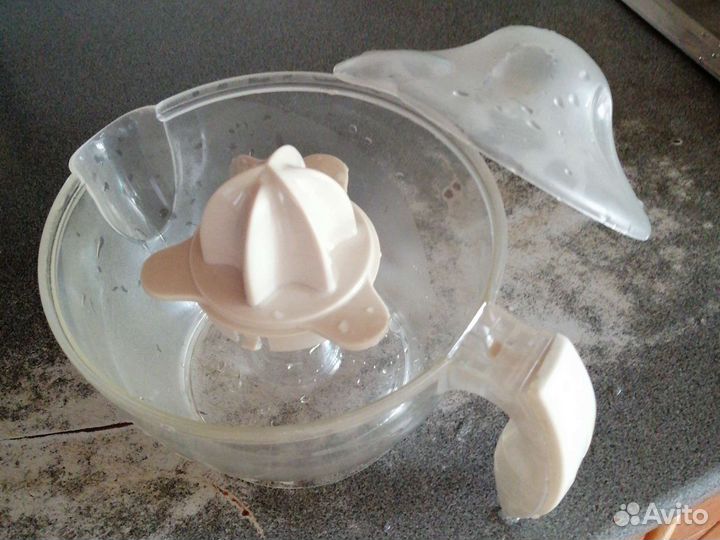 Чаша от соковыжималки