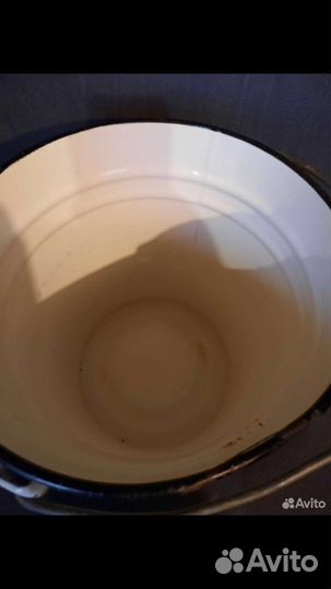 Эмалированное ведро