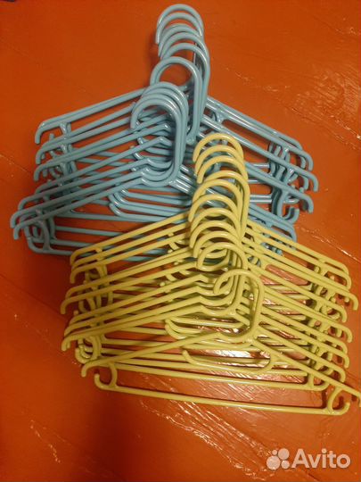 Вешалки 23 шт плечики детские