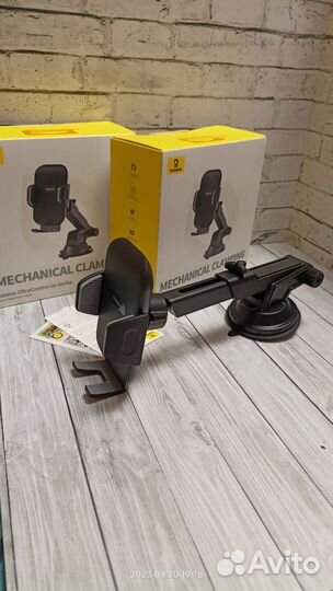 Автомобильный держатель для телефона