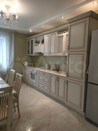 4-к. квартира, 105 м², 7/10 эт.