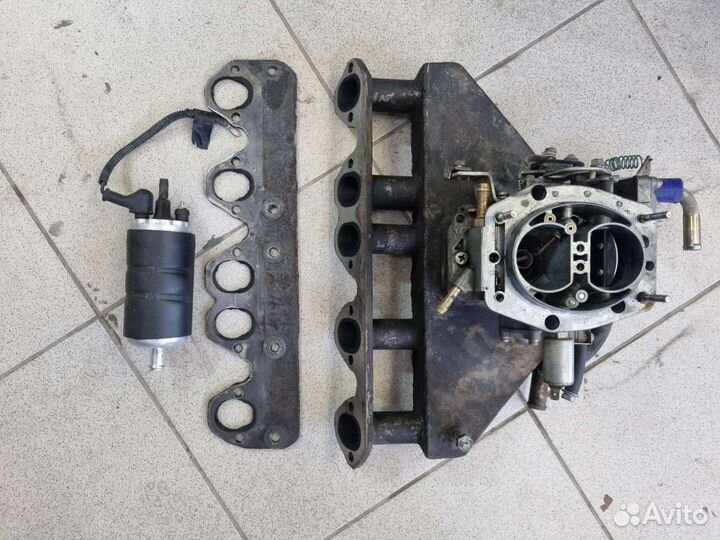 Карбюратор, коллектор, насос Audi 100 2.3